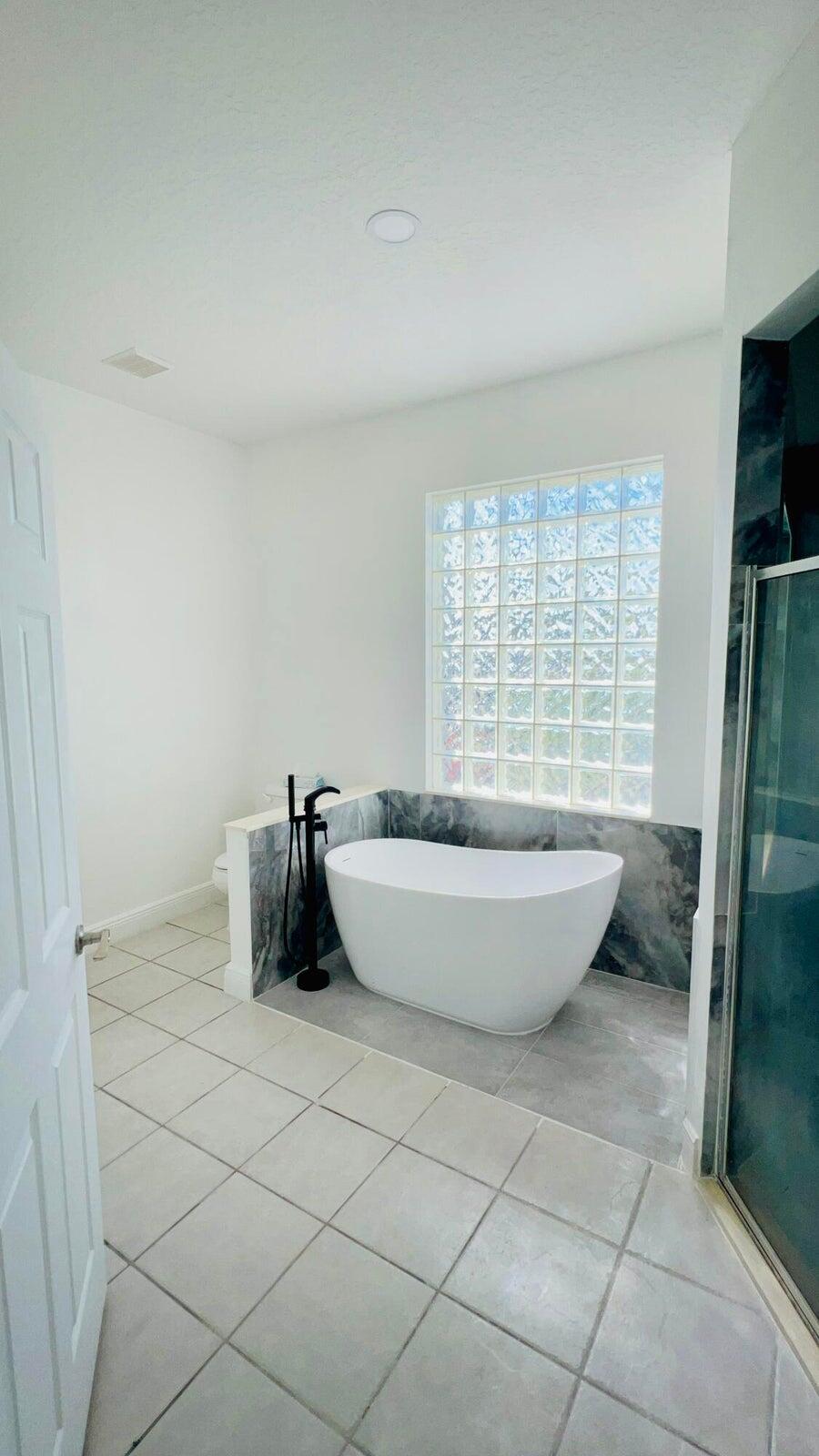 OLIVE TREE PAR 6B - Residential Lease