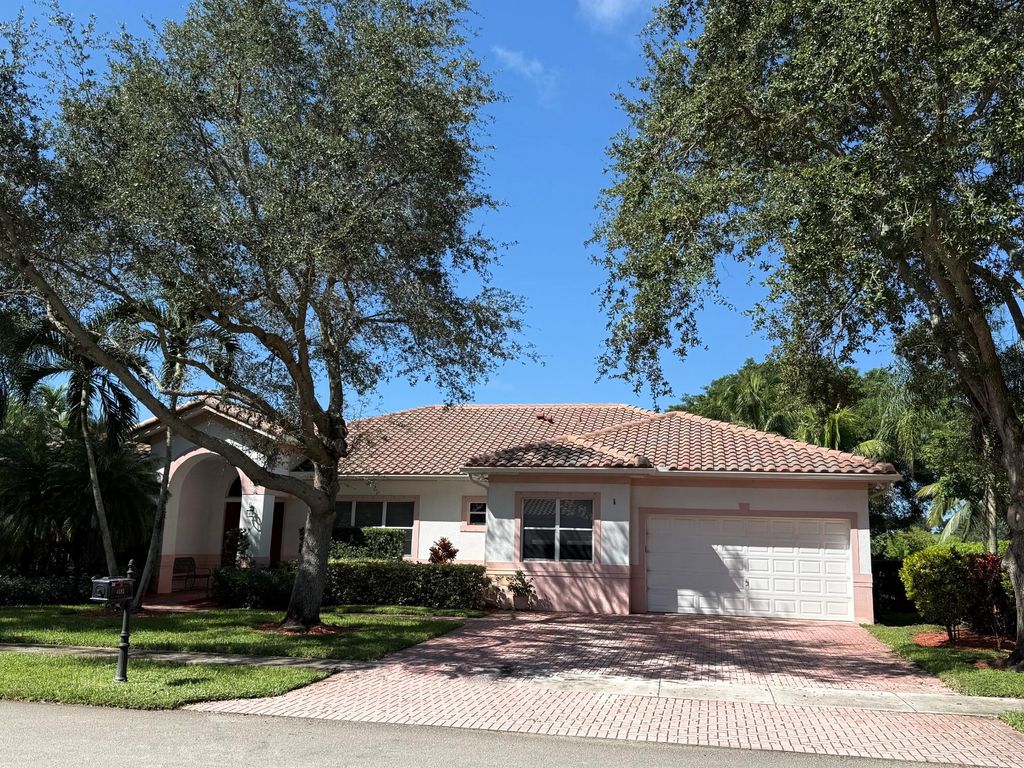 Photo of 4181 SW 141st Ave, Davie, FL 33330 (MLS # F10532283)