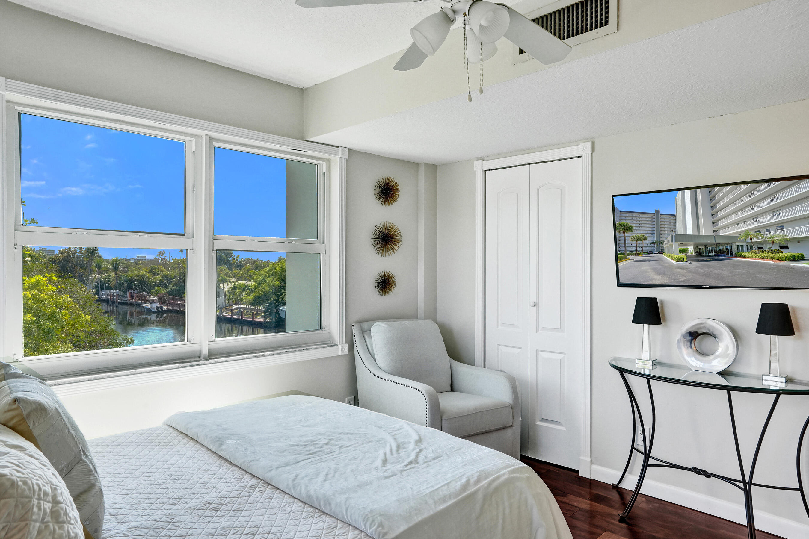 WATERFORD POINT CONDO - Residential