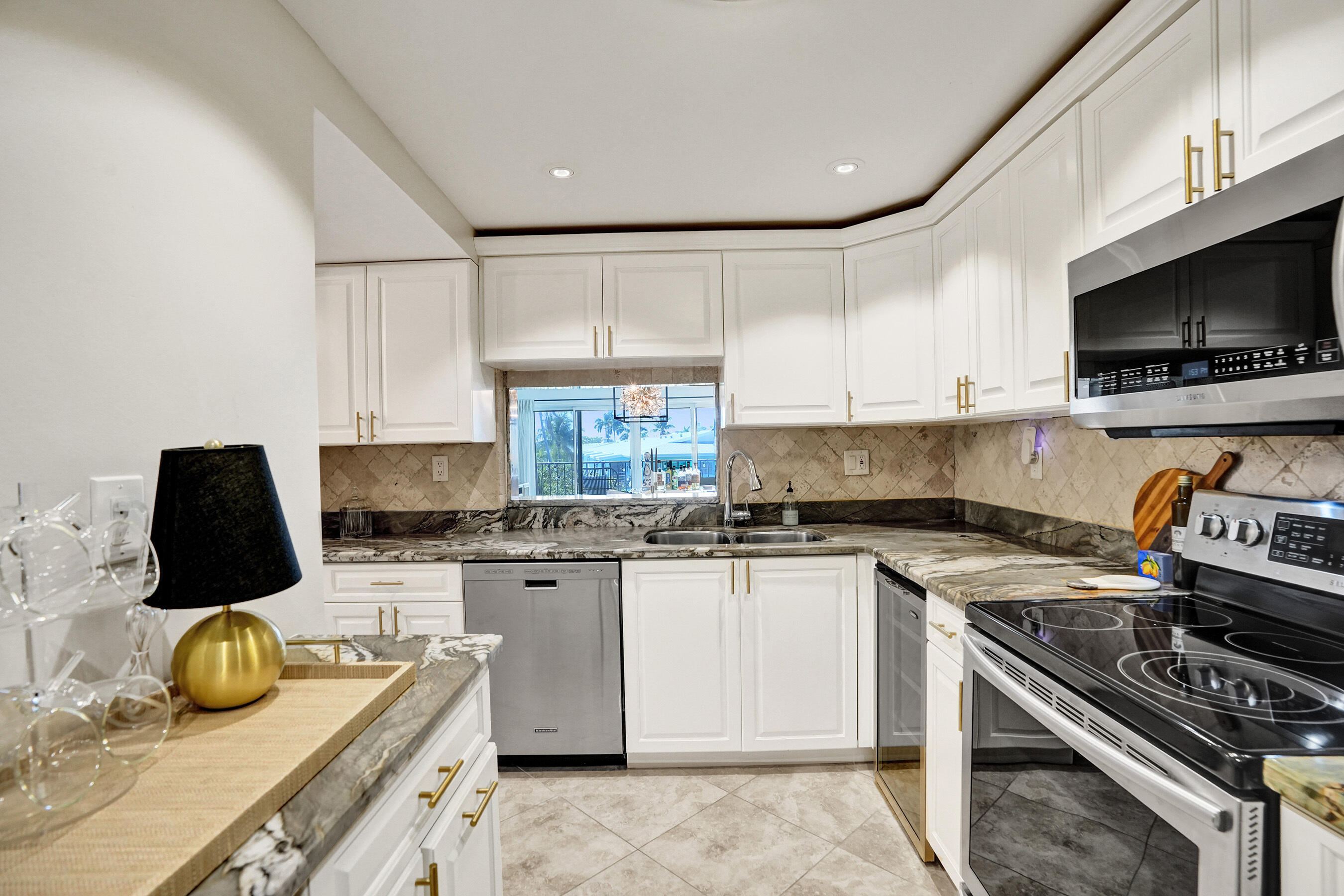 WATERFORD POINT CONDO - Residential