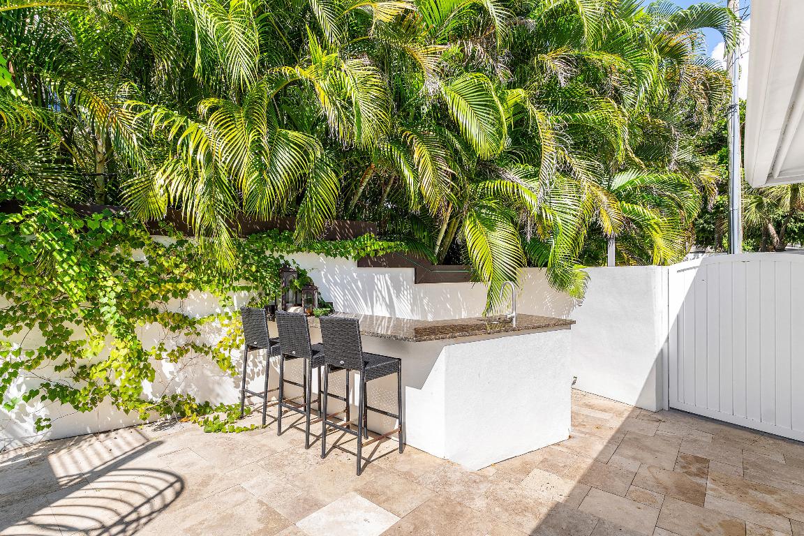 COASTAL SHORES WEST - Residential