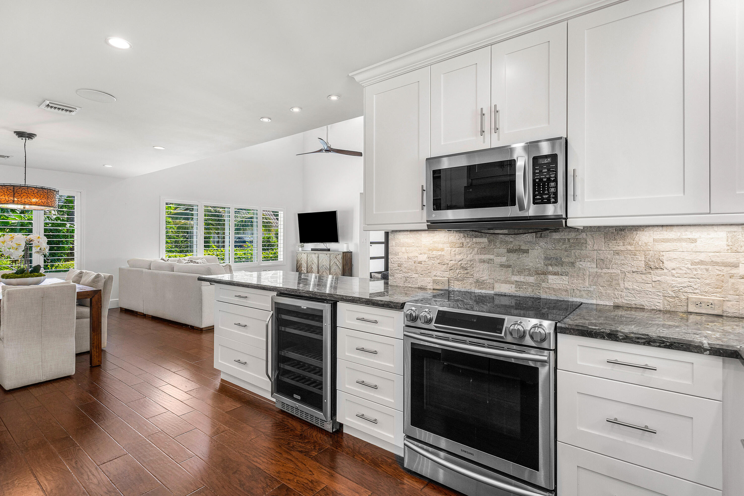 COASTAL SHORES WEST - Residential