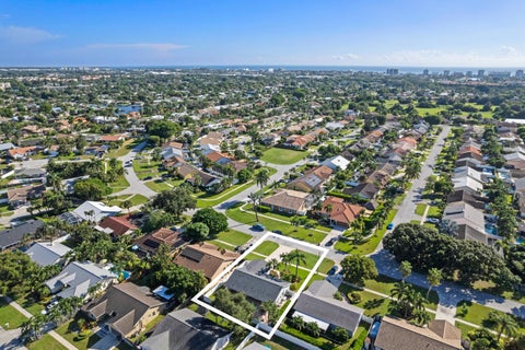 Tiny photo for 7969 W COUNTRY CLUB Boulevard, Boca Raton, FL 33487 (MLS # B26090260)
