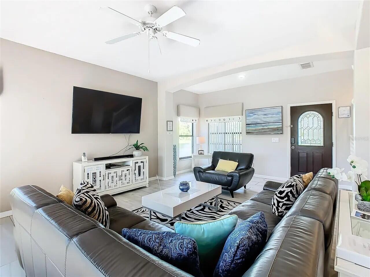 16708 Lazy Breeze Loop 16708