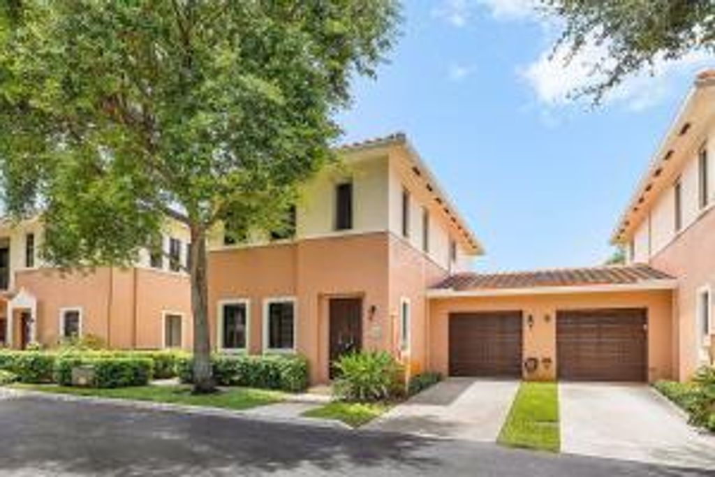 Photo of 2602 Venetian Drive, Boynton Beach, FL 33426 (MLS # R11112479)