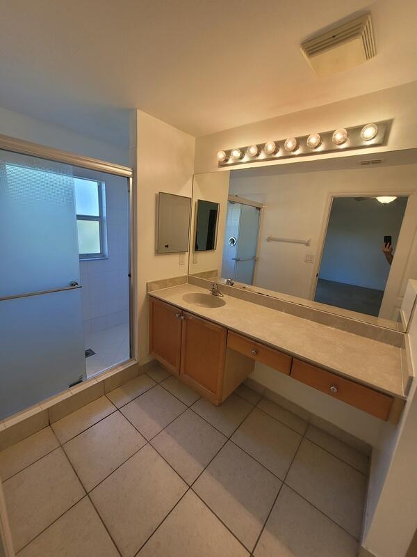 SEMINOLE PALMS - Residential Lease