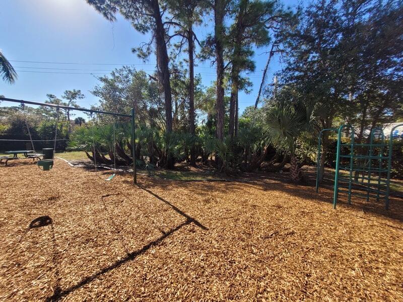 SEMINOLE PALMS - Residential Lease