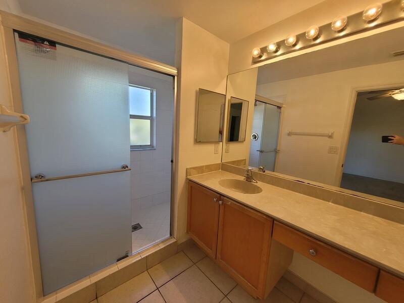 SEMINOLE PALMS - Residential Lease