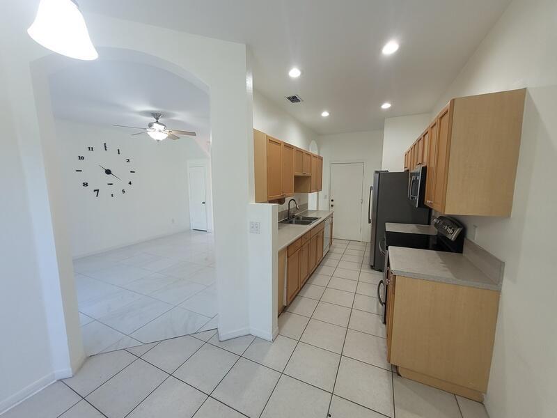 SEMINOLE PALMS - Residential Lease