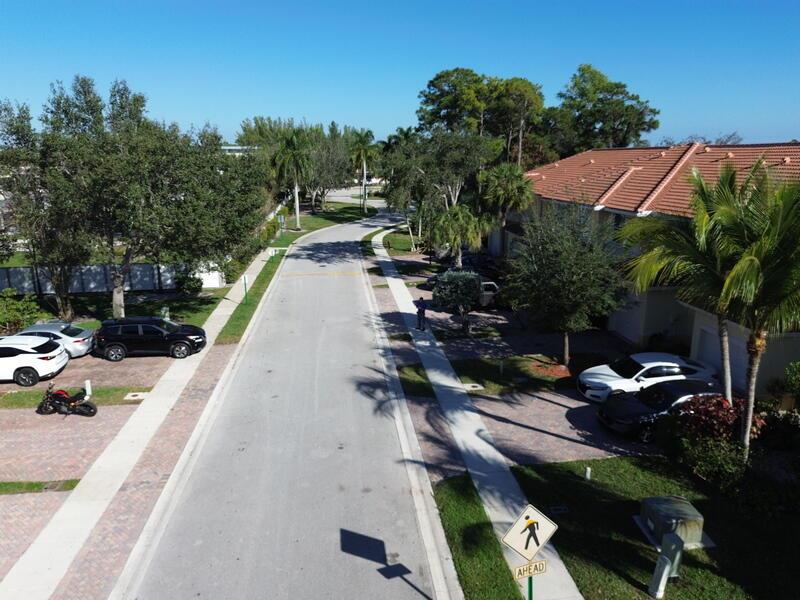 SEMINOLE PALMS - Residential Lease