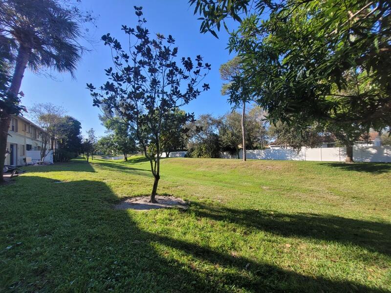 SEMINOLE PALMS - Residential Lease