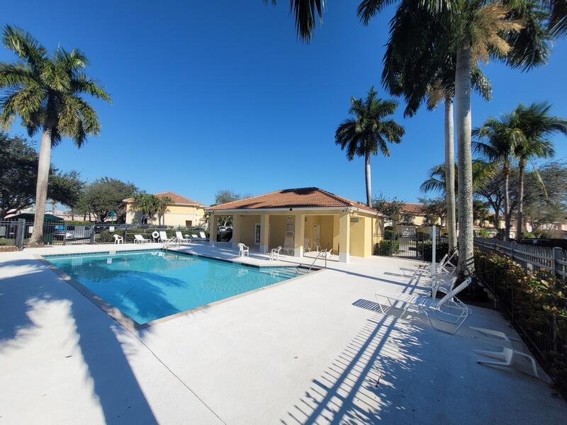 SEMINOLE PALMS - Residential Lease