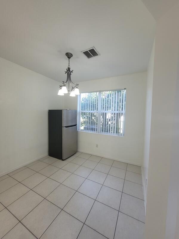 SEMINOLE PALMS - Residential Lease