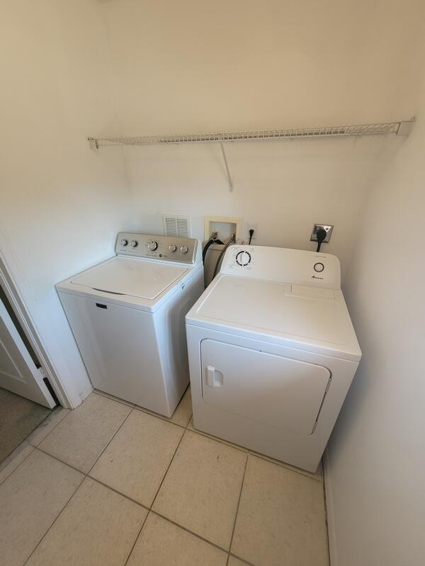 SEMINOLE PALMS - Residential Lease