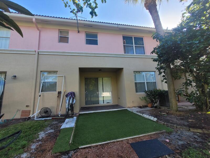 SEMINOLE PALMS - Residential Lease