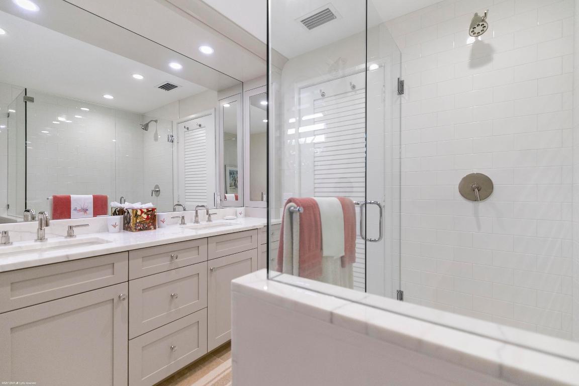 JUPITER ISLAND - Residential