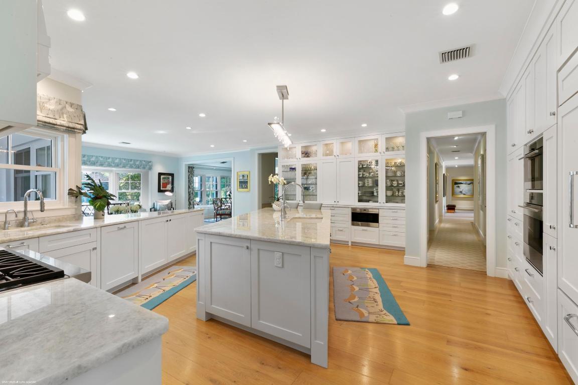 JUPITER ISLAND - Residential