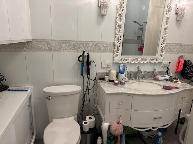 WIMBLEDON VILLAS OF VIA VERDE - Residential