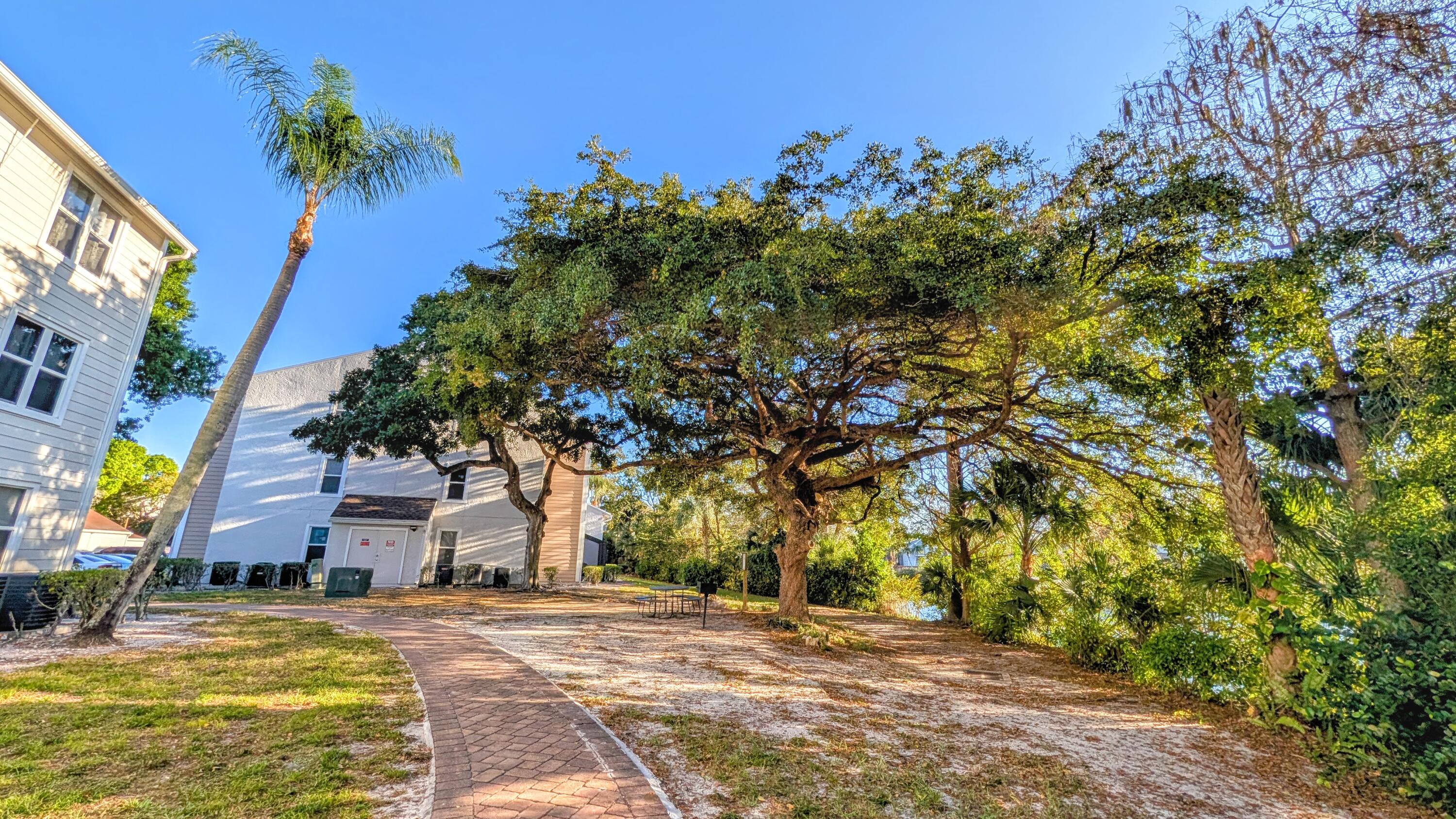 BOYNTON LANDINGS CONDO - Residential Lease