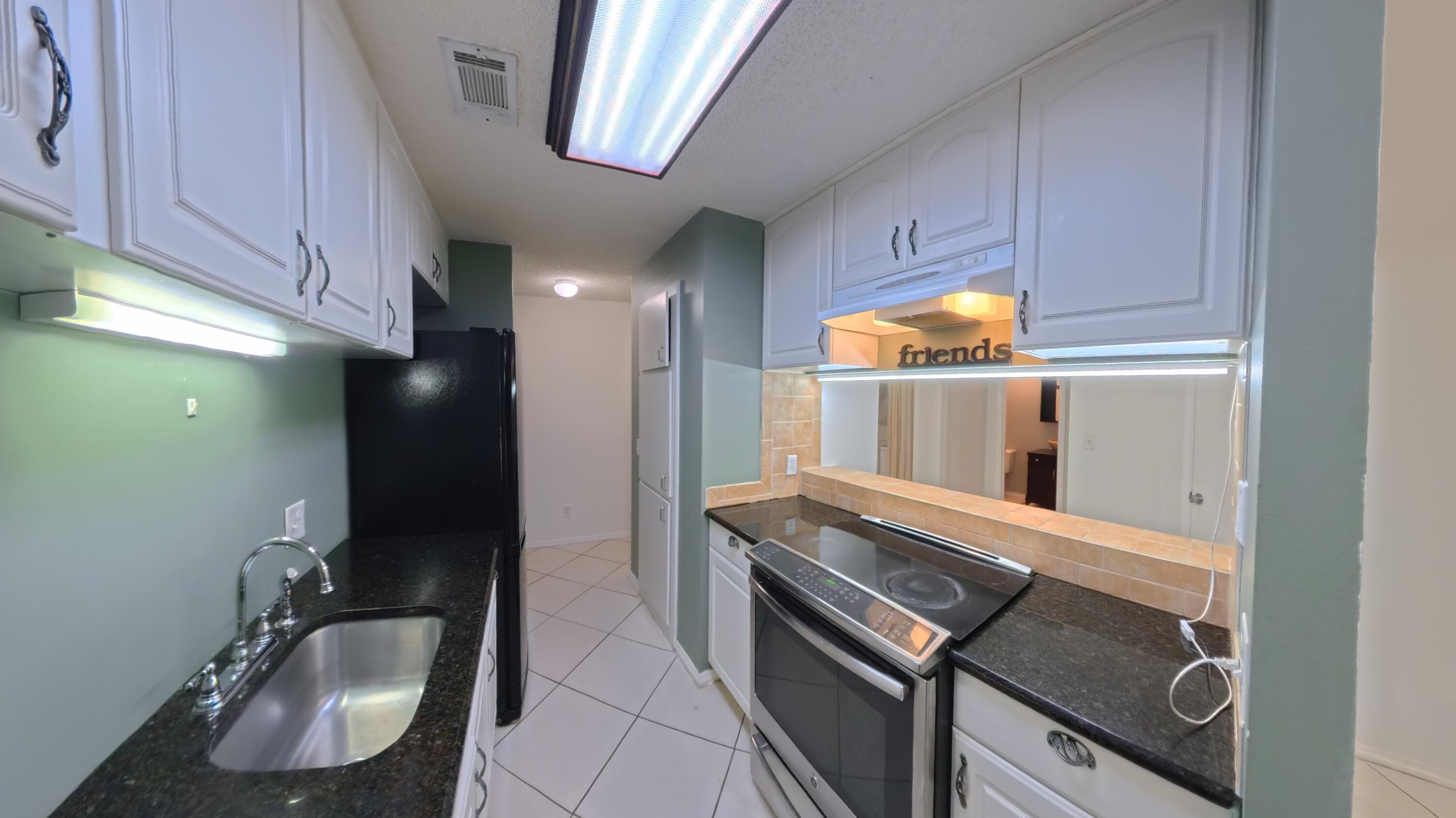 BOYNTON LANDINGS CONDO - Residential Lease
