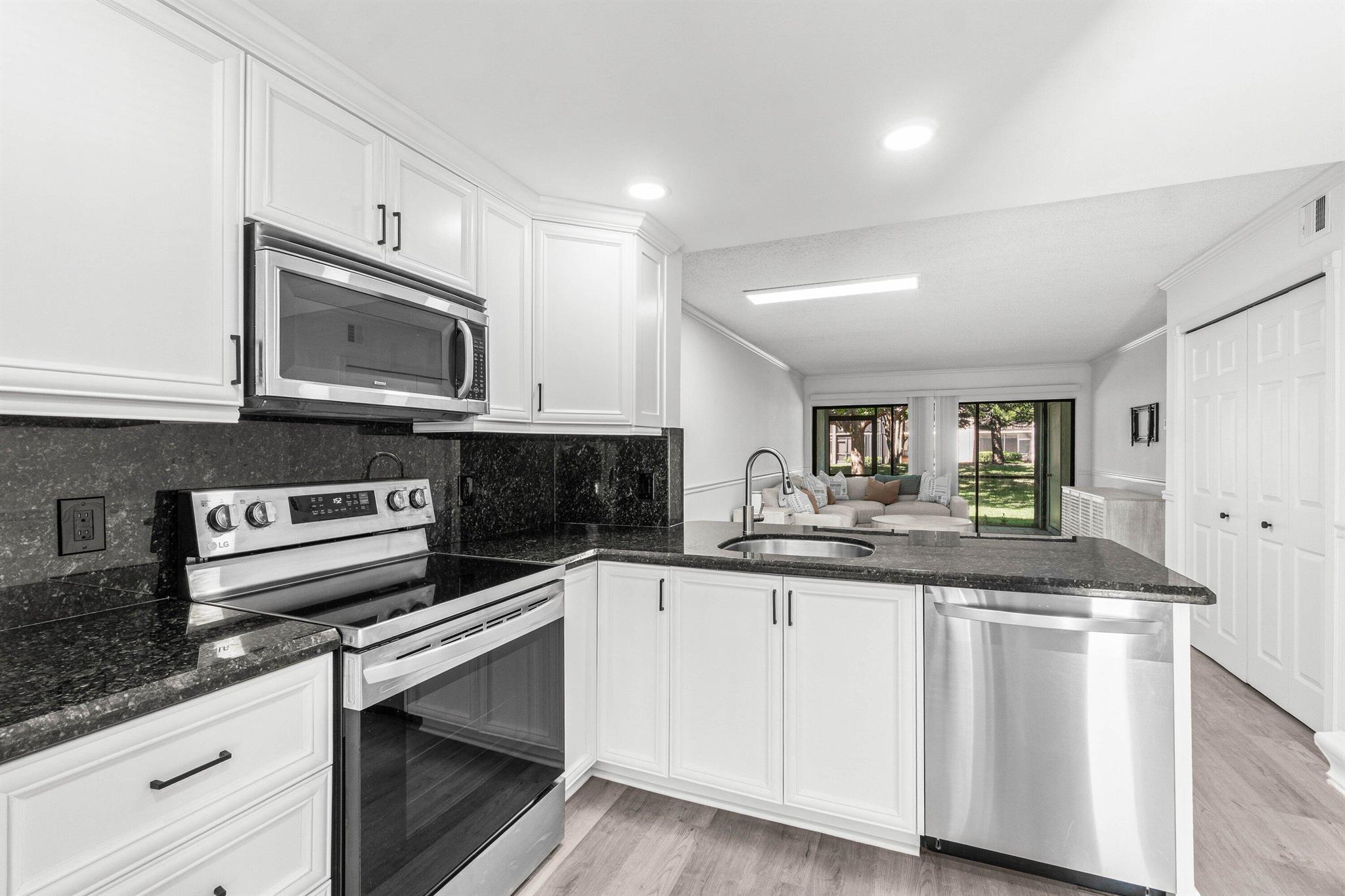 MEADOWRIDGE CONDO - Residential