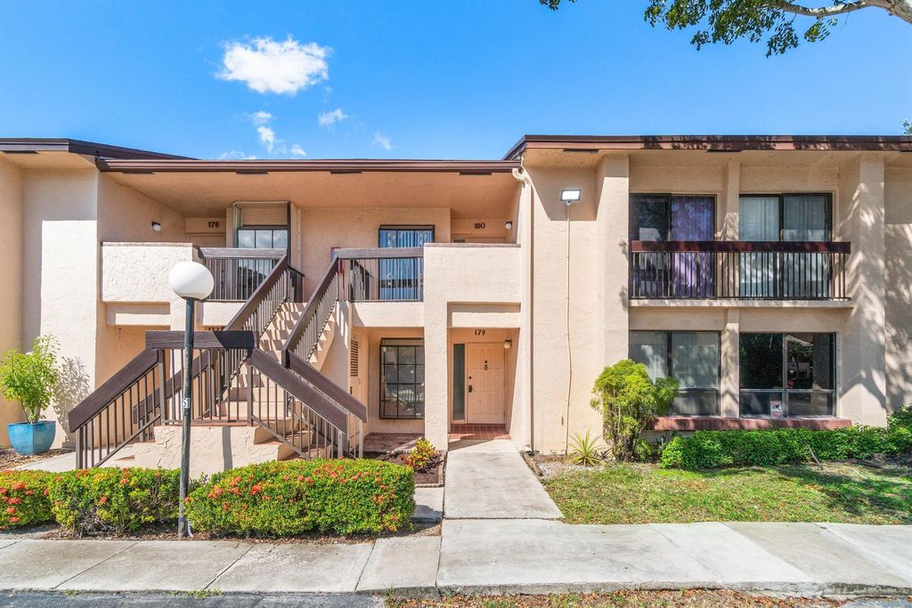 Photo of 2257 SW 15th Street #179, Deerfield Beach, FL 33442 (MLS # R11133072)