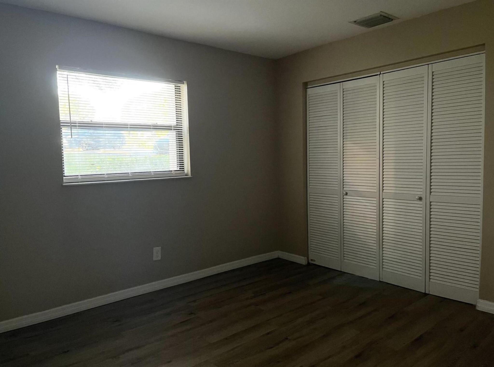 ISLAND HOUSE CONDOMINIUM - Residential Lease