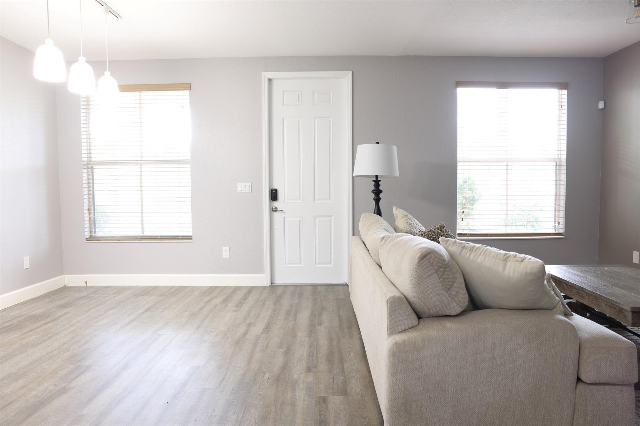 Paloma Lakes - Residential