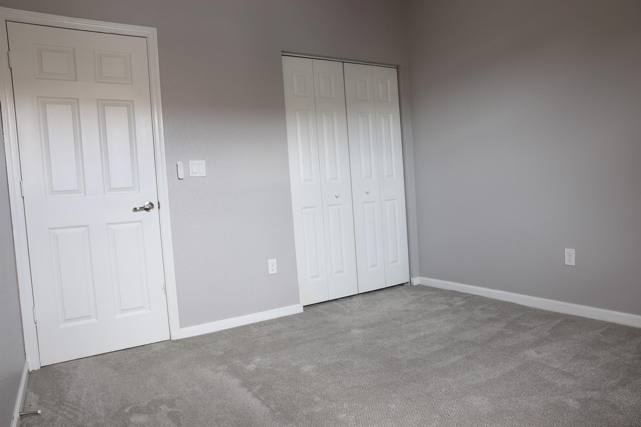 Paloma Lakes - Residential
