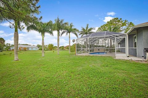 A home in Loxahatchee