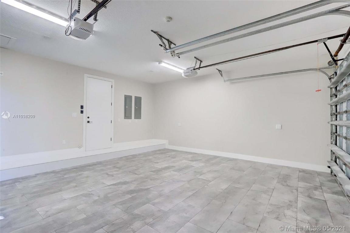 HARBOUR EAST SEC 4 - Residential Lease