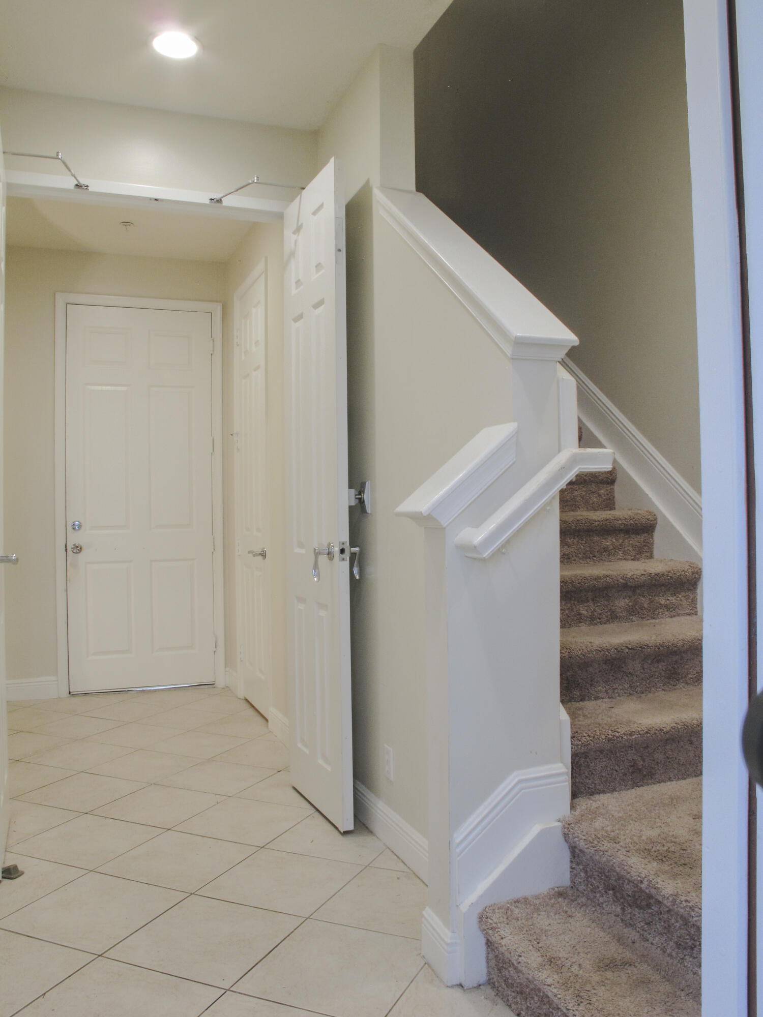 OSCEOLA WOODS - Residential Lease