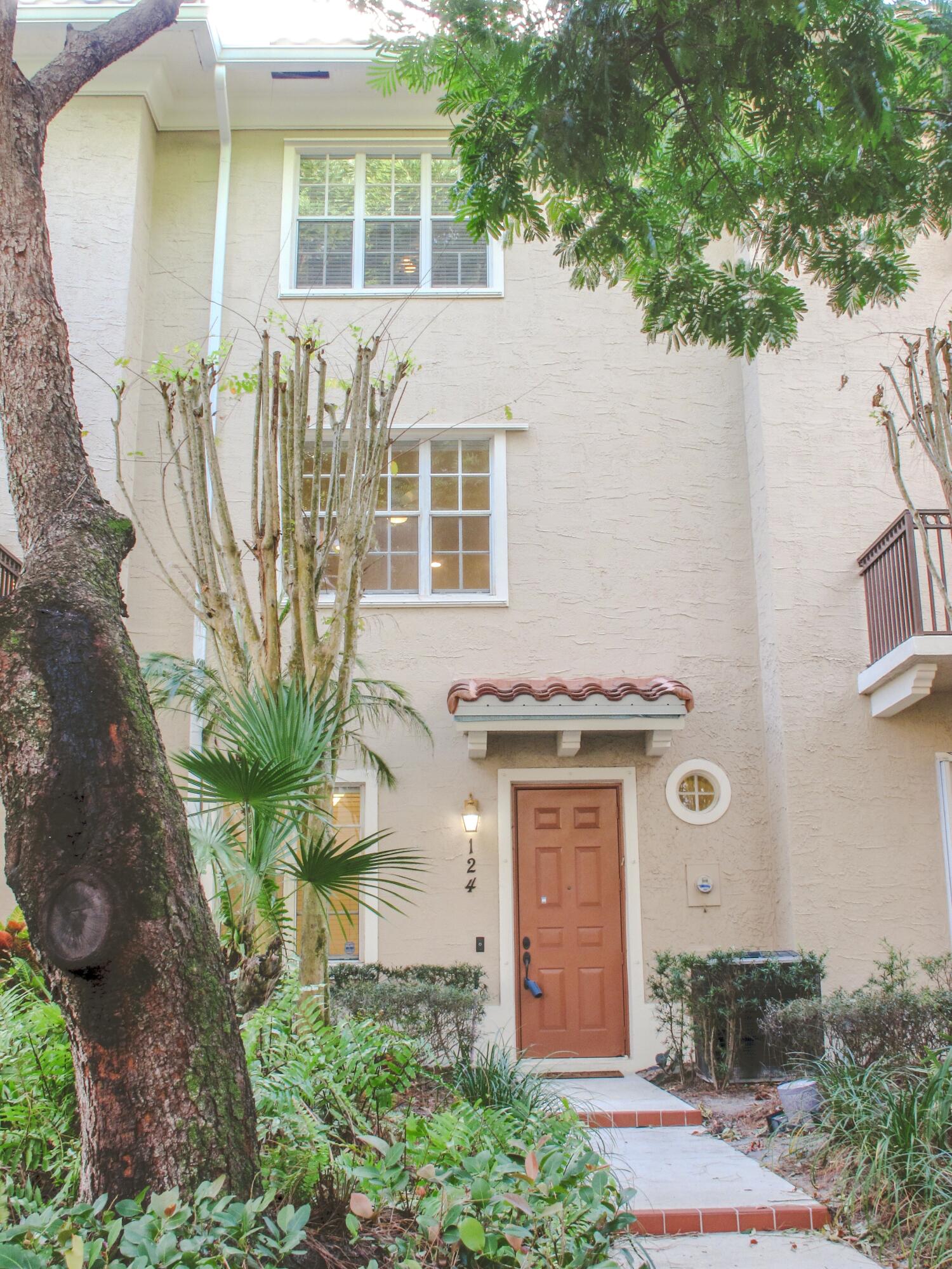 OSCEOLA WOODS - Residential Lease