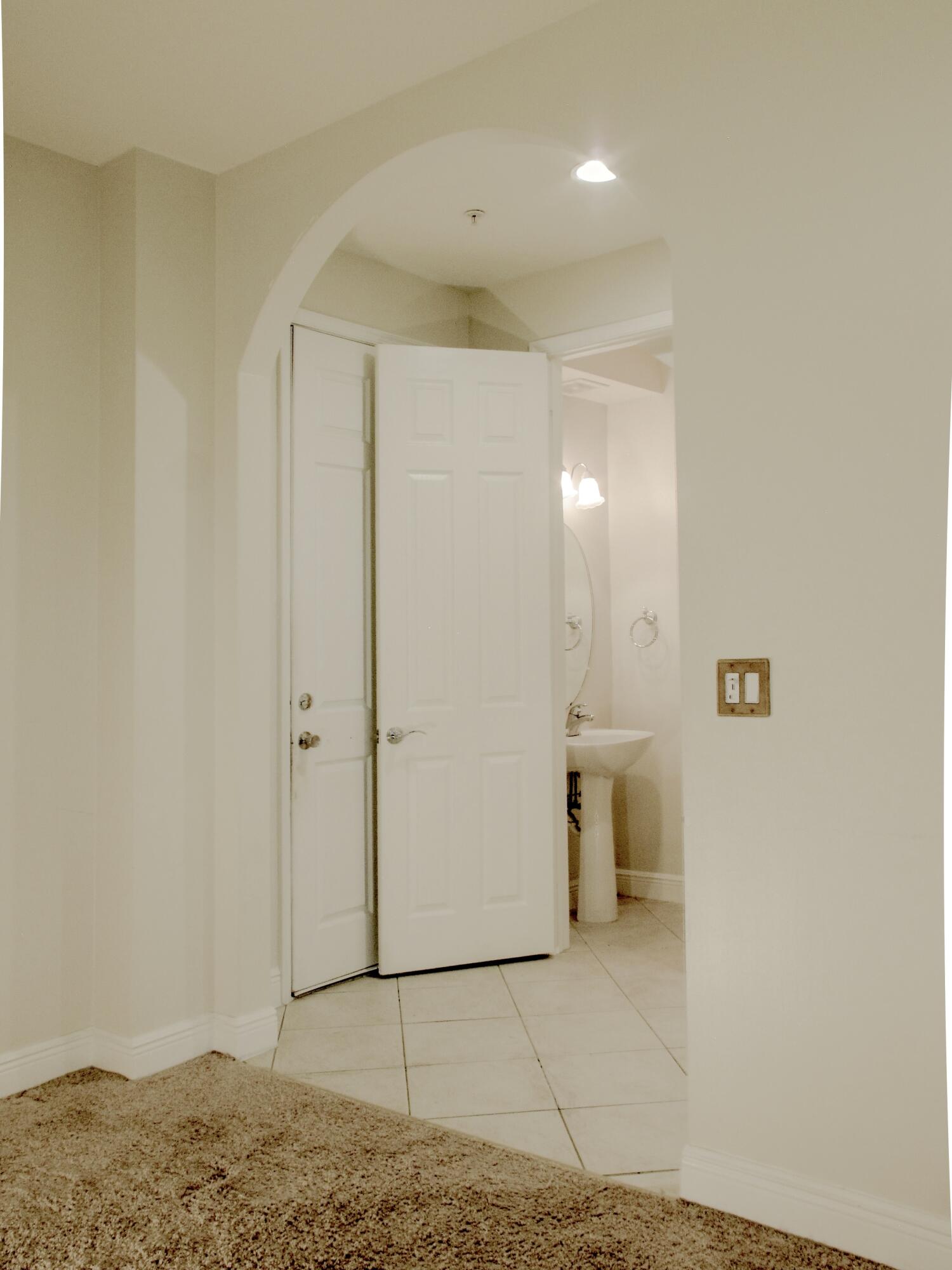 OSCEOLA WOODS - Residential Lease