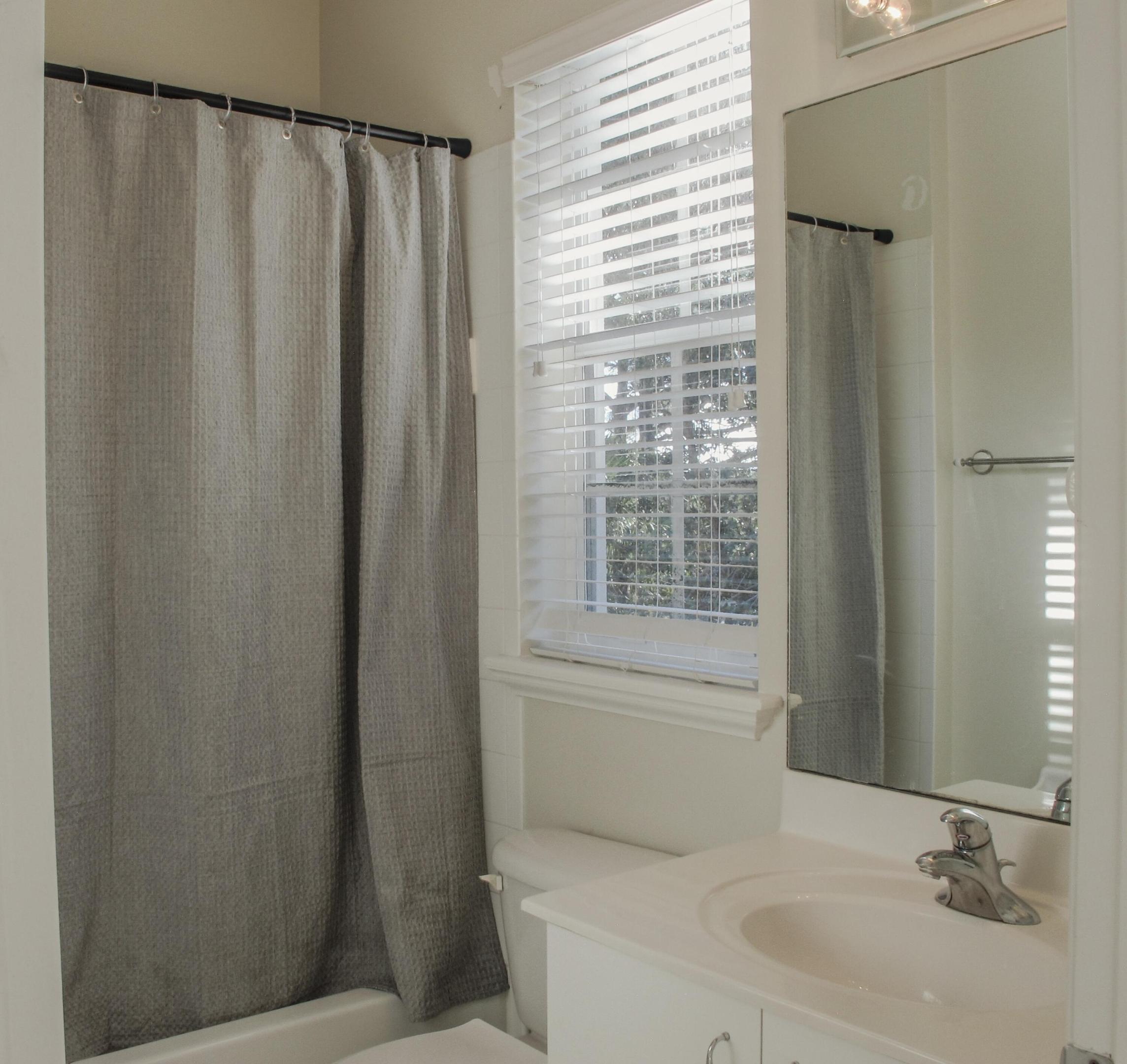 OSCEOLA WOODS - Residential Lease