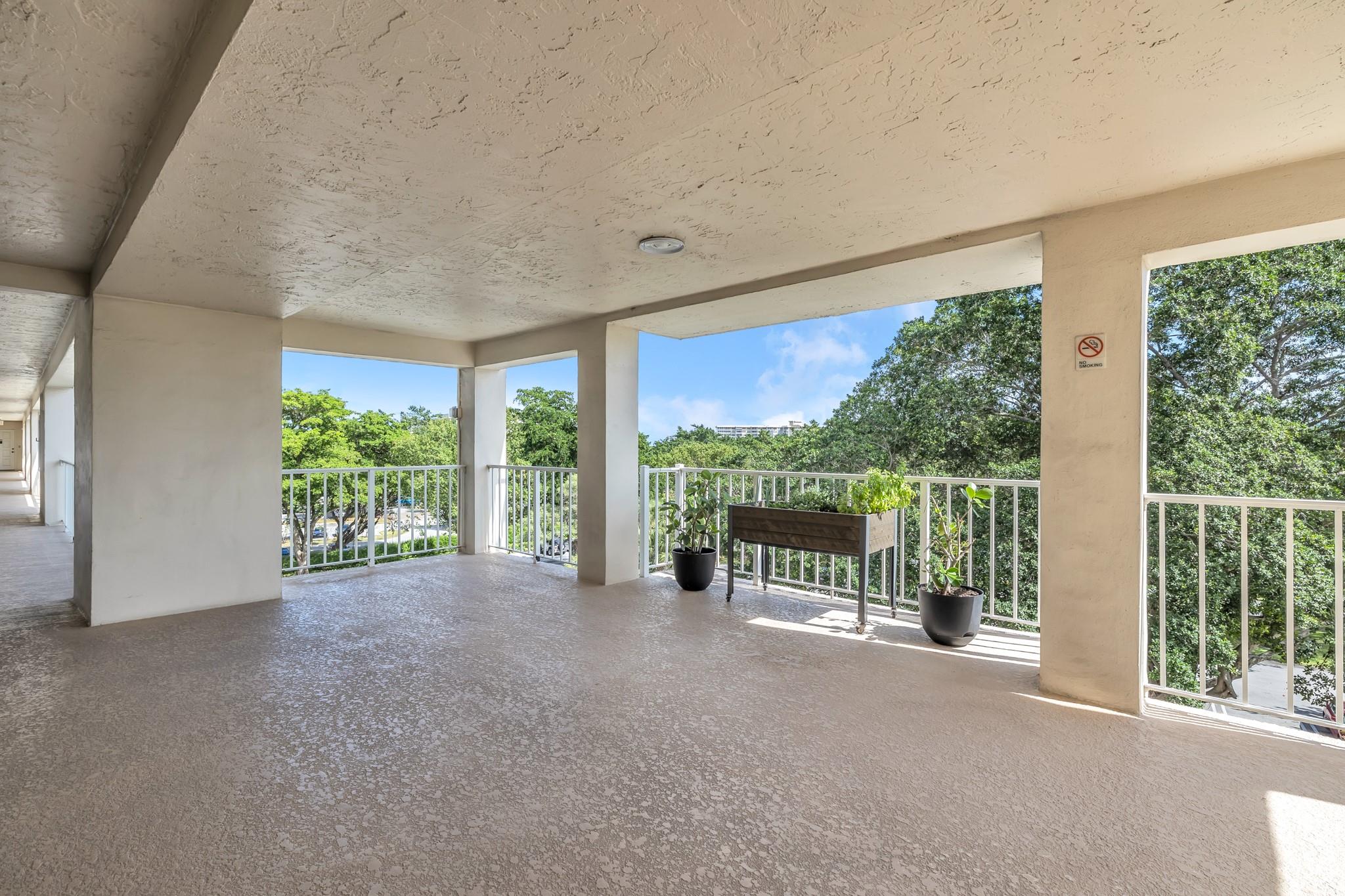 Palm Aire Country Club - Residential