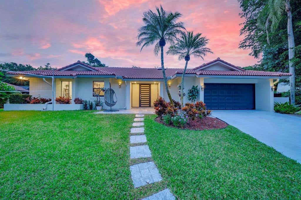 Photo of 20815 Cipres Way, Boca Raton, FL 33433 (MLS # R10785856)