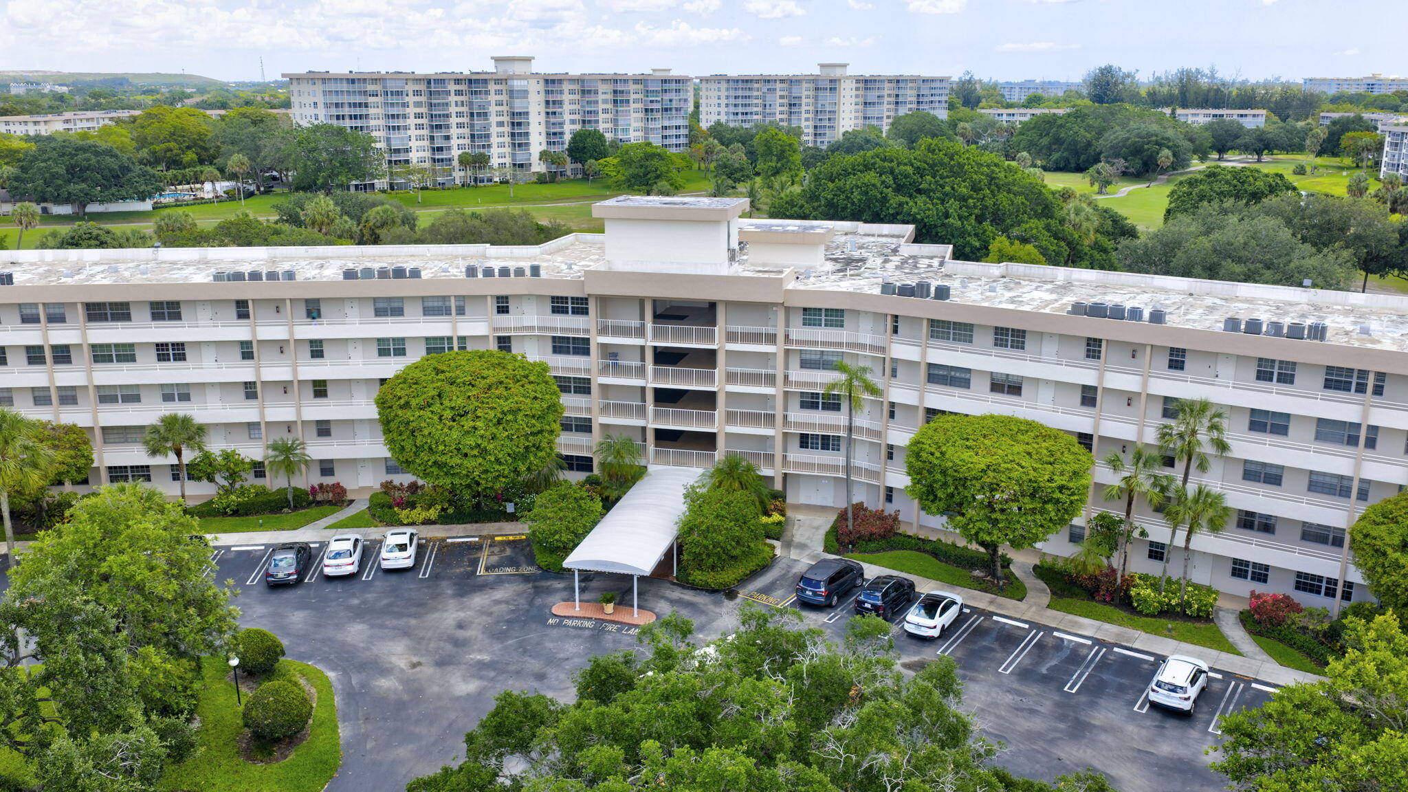 NO 76 PALM-AIRE COUNTRY CLUB - Residential