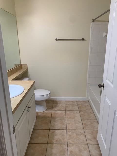 MEZZANO CONDO - Residential Lease