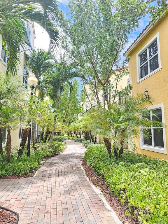 Centra Falls West - Residential