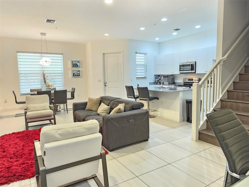 Centra Falls West - Residential