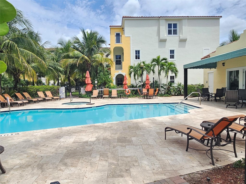 Centra Falls West - Residential