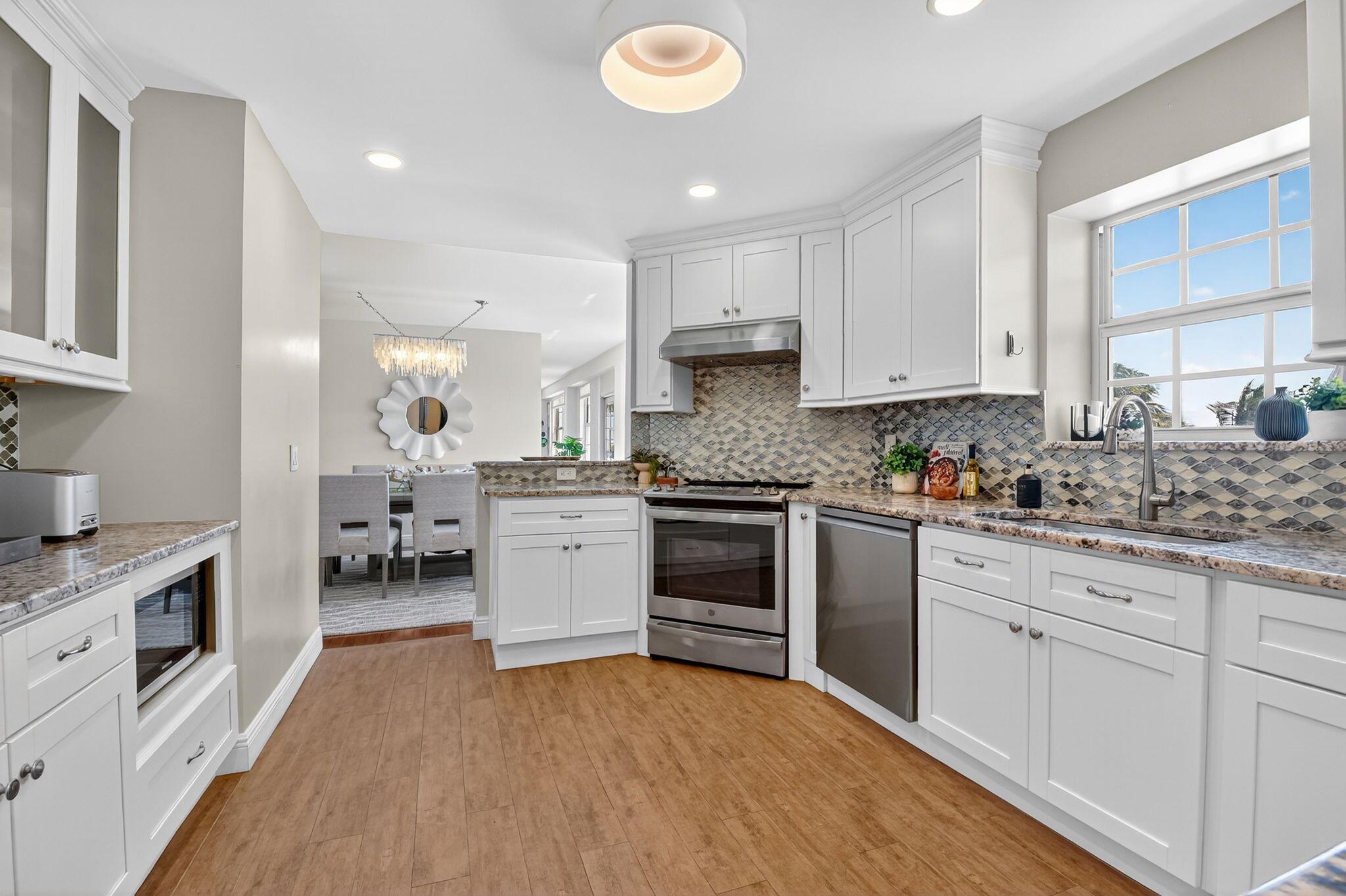 LA BONNE VIE CONDO - Residential
