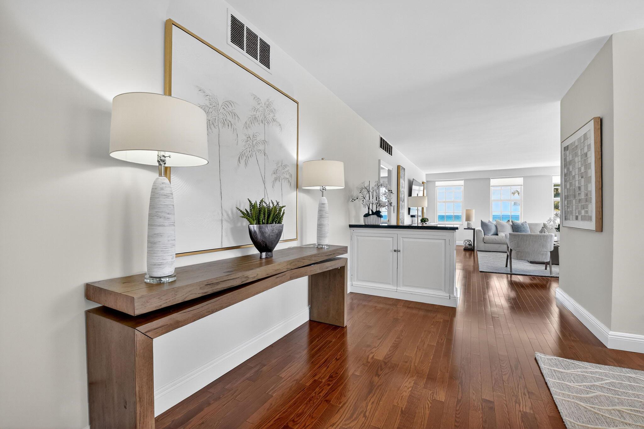 LA BONNE VIE CONDO - Residential