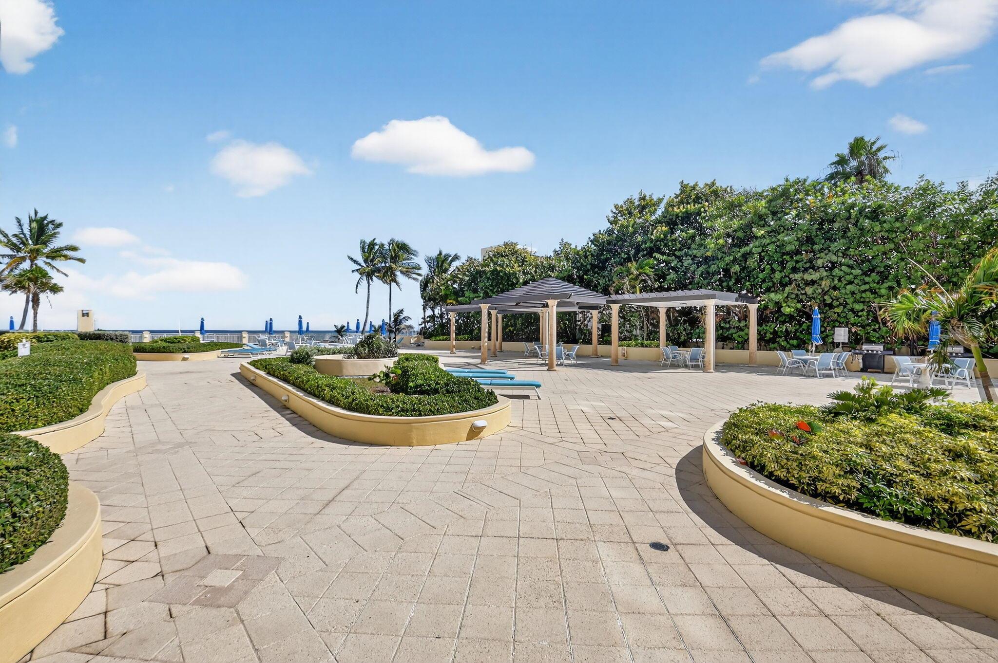 LA BONNE VIE CONDO - Residential