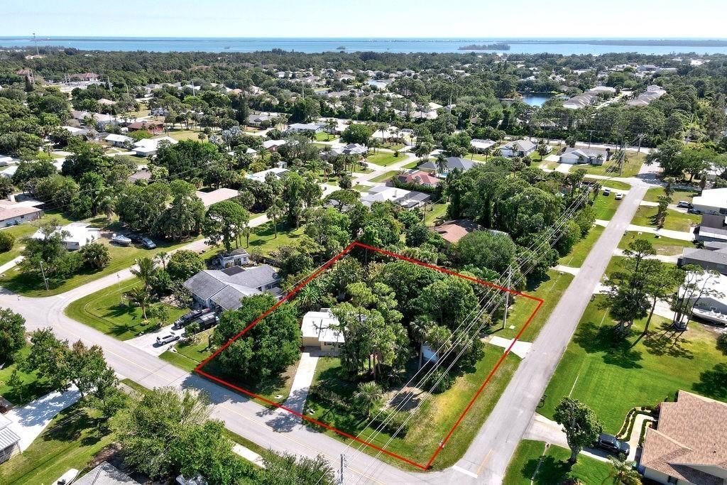 Photo of 291 Easy Street, Sebastian, FL 32958 (MLS # R11082703)