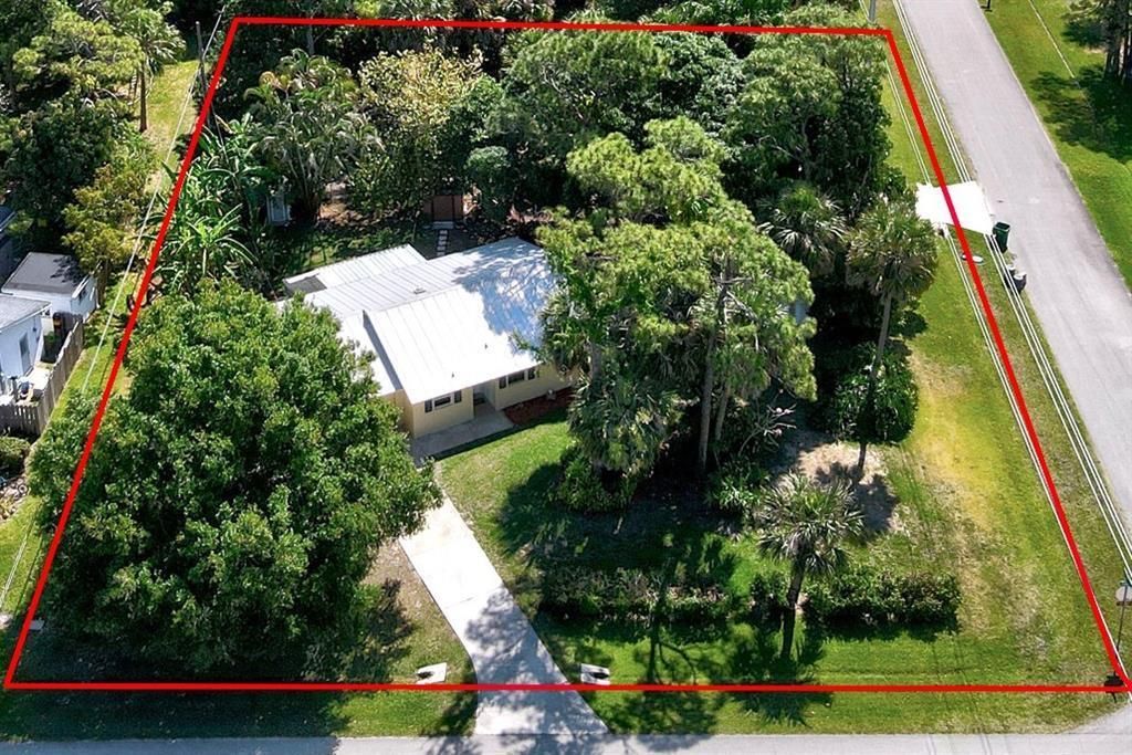 Photo of 291 Easy Street, Sebastian, FL 32958 (MLS # R11082703)
