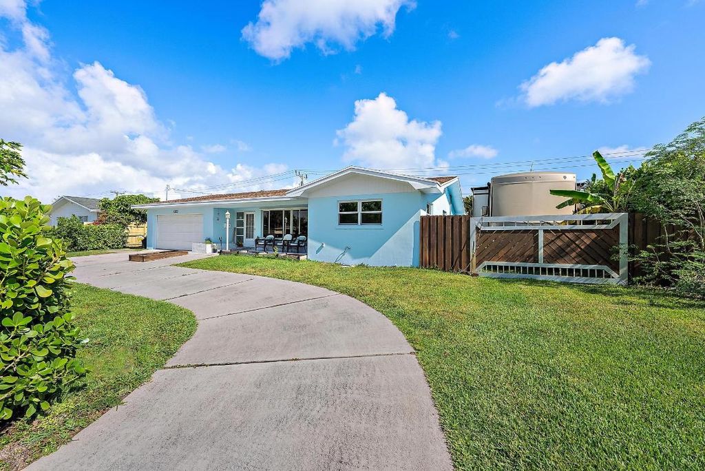 Photo of 409 Lighthouse Drive, North Palm Beach, FL 33408 (MLS # R11158861)