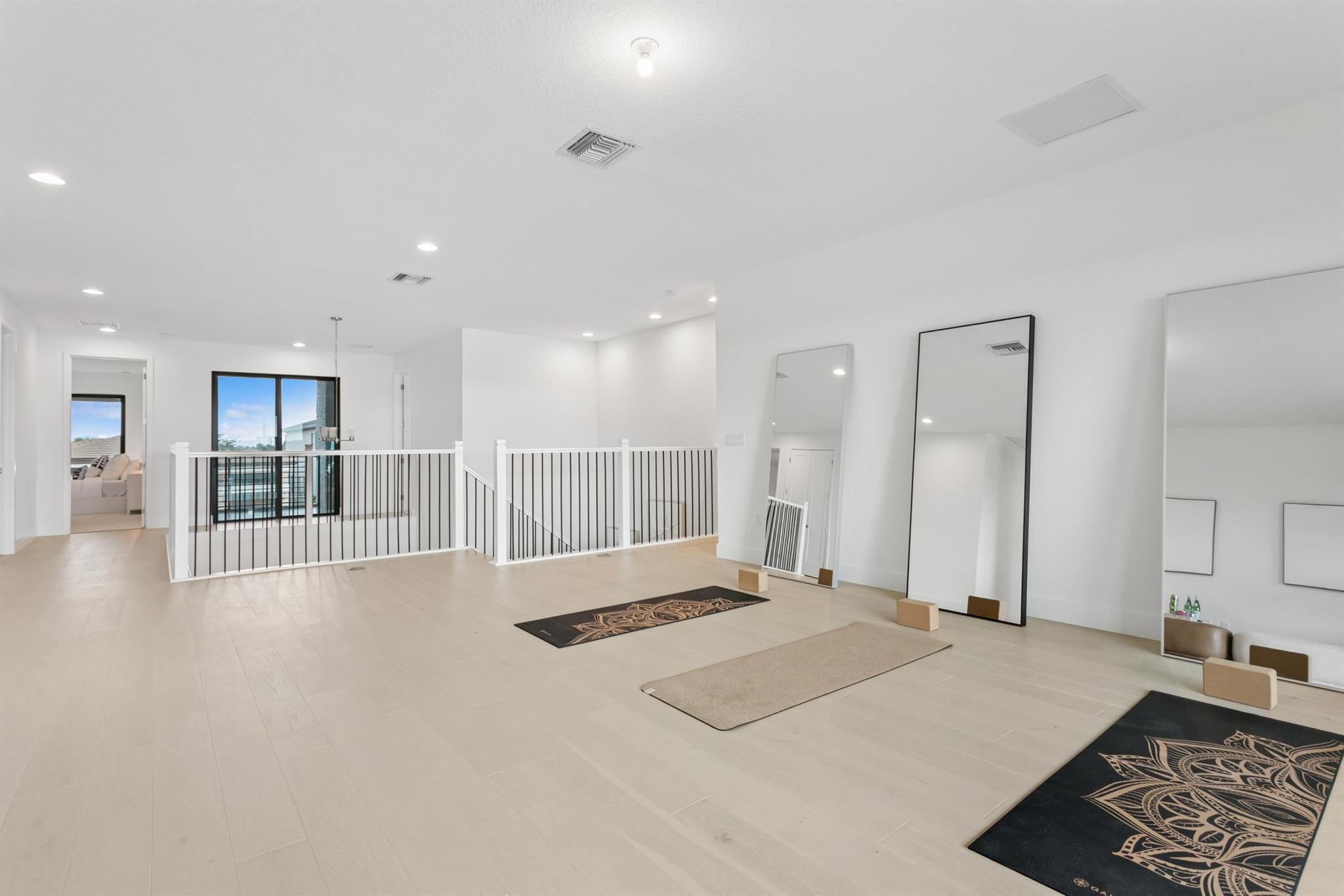 Lotus Palm - Residential