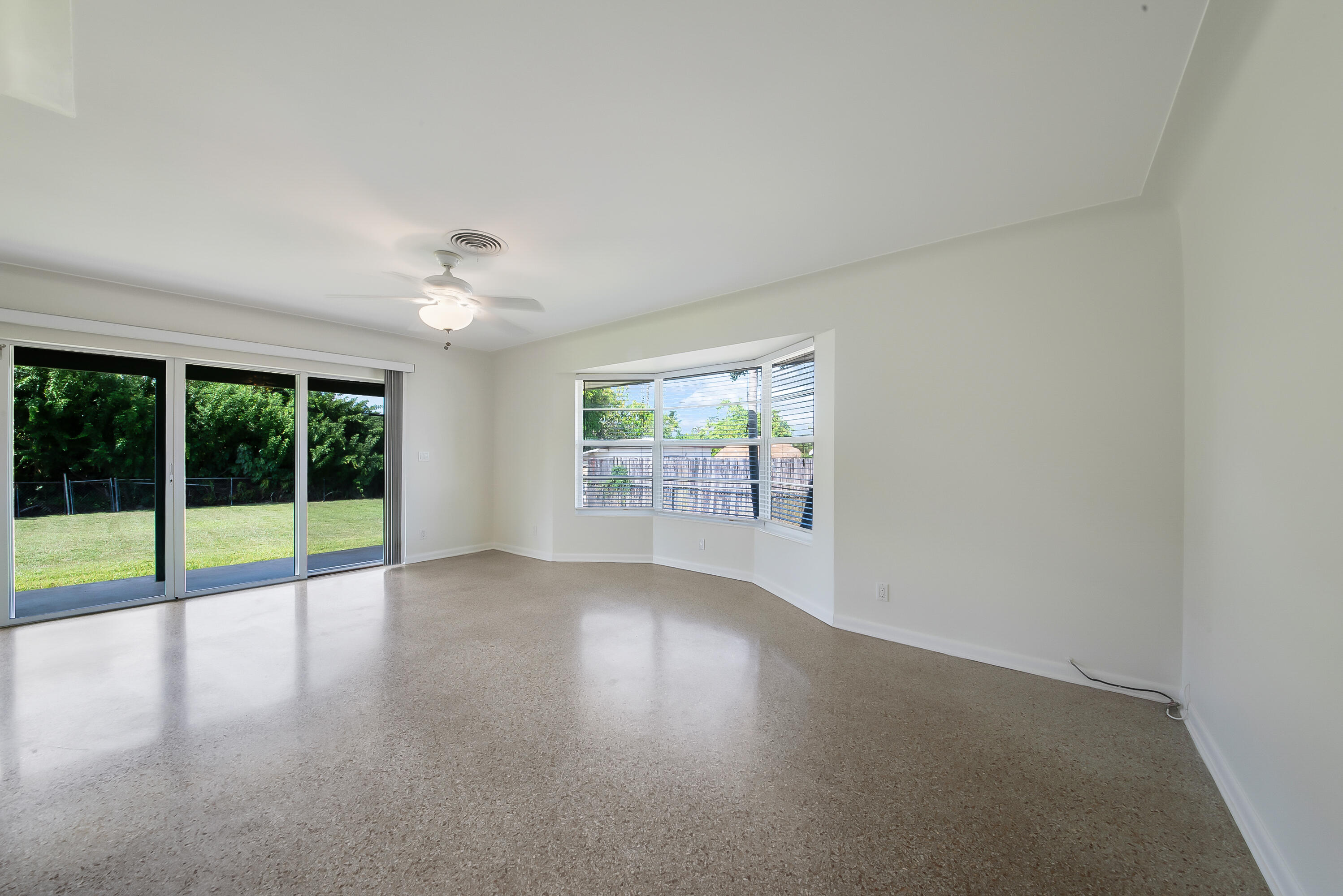 HUB PROPERTIES - Residential Lease